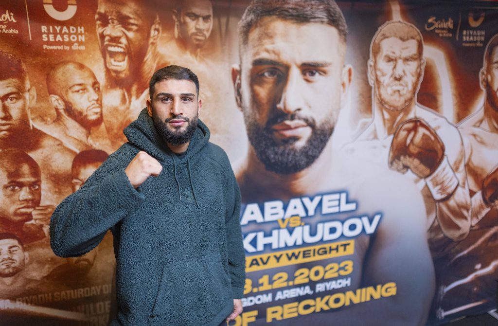 Agit Kabayel vom SES-Boxstall steht am Wochenende vor einem richtungweisenden Kampf. (Foto: IMAGO/Moritz Müller)