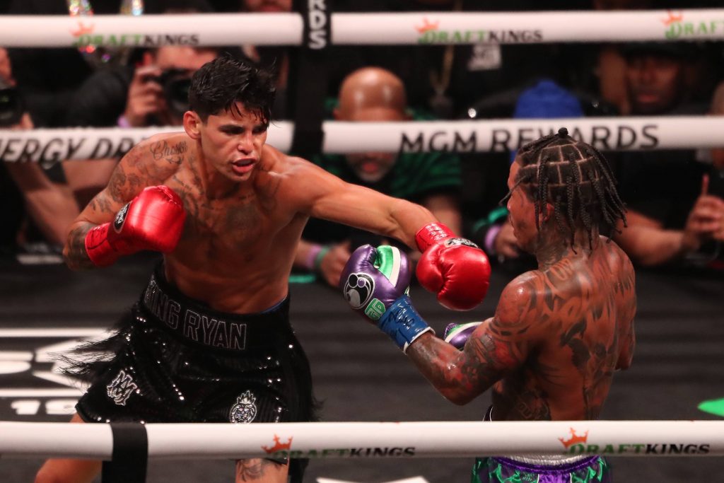 Ryan Garcia (l.), hier im April 2023 gegen Gervonta Davis, will als nächstes gegen WBC-Champ Devin Haney antreten. (Foto: Imago/Zuma Wire)