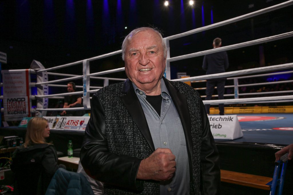 Ulli Wegner ist bei jeder Box-Veranstaltung ein gern gesehener Gast! (Foto: IMAGO / Torsten Helmke)