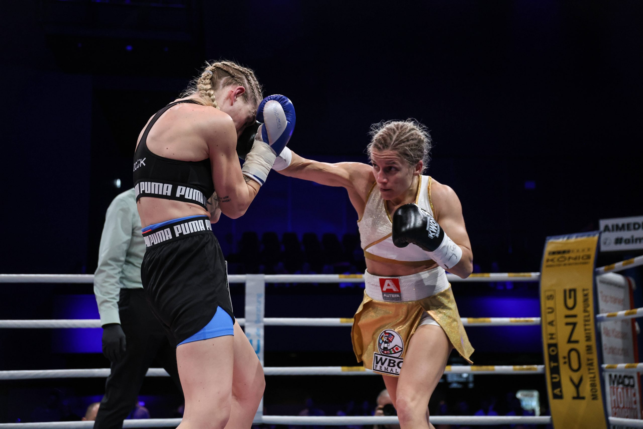 Am 13. Januar bezwang Tina Rupprecht (r.) Fabiana Bytyqi (l.) und sicherte sich den WBC-WM-Gürtel im Atomgewicht. (Foto: IMAGO / Torsten Helmke)