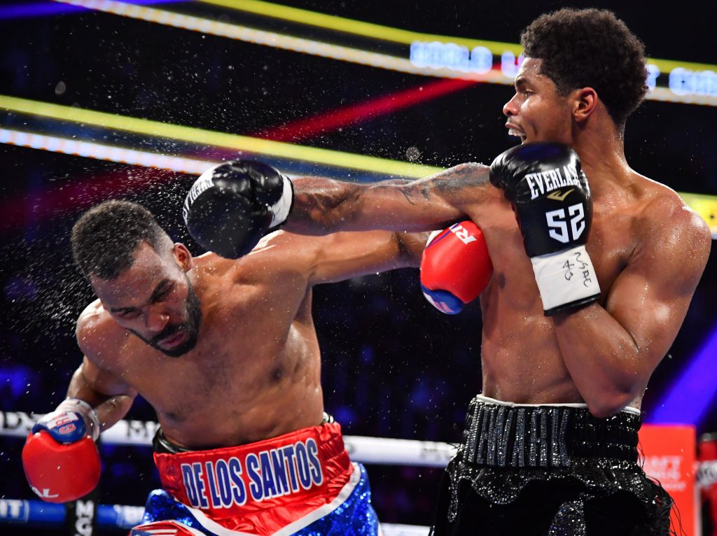 Am 16. November besiegte Shakur Stevenson (r.) in Las Vegas Edwin De Los Santos (l.) aus der Dominikanischen Republik im Kampf um den vakanten WBC-Titel im Leichtgewicht. (Foto: IMAGO / ZUMA Press Wire)