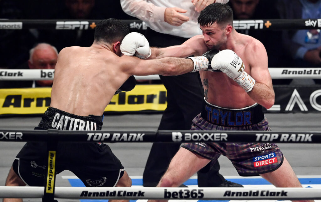 Im ersten Battle of Britain zwischen Jack Catterall (l.) und Josh Taylor (r.) siegte Catterall nach Punkten durch Split-Decision. Das Remach 2024 gewann der Schotte Taylor einstimmig. (Foto: Getty Images)