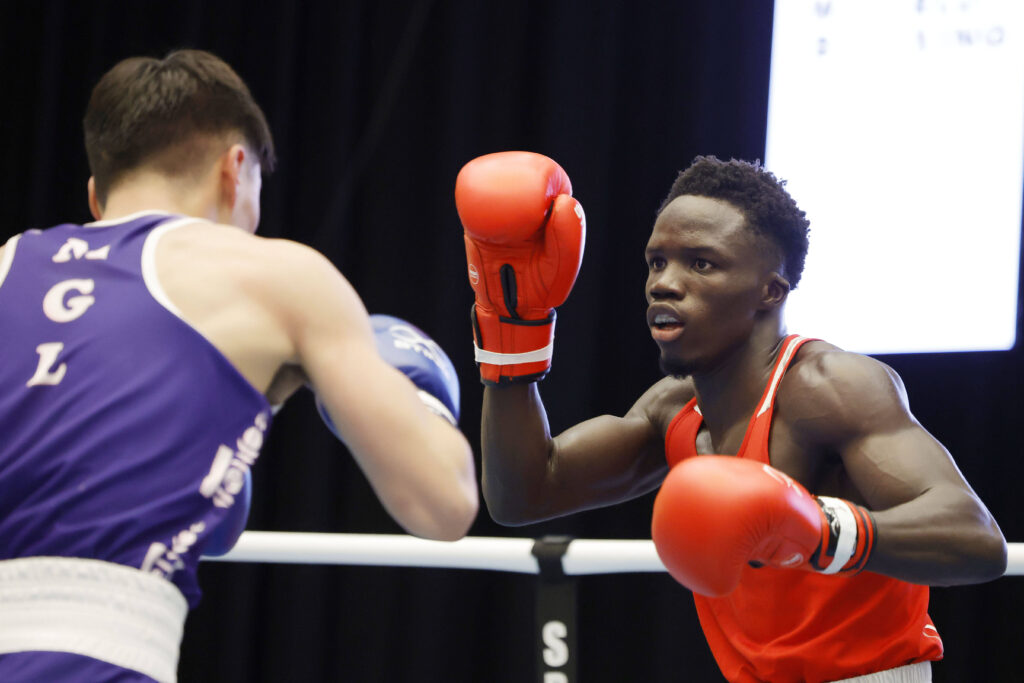 Dopingkontrollen von Amateurboxern wie Assan Hansen (r.) bei Veranstaltungen von World Boxing werden in Zukunft von der unabhängigen International Testing Agency (ITA) gemanagt und durchgeführt. (Foto: IMAGO / Norbert Schmidt)