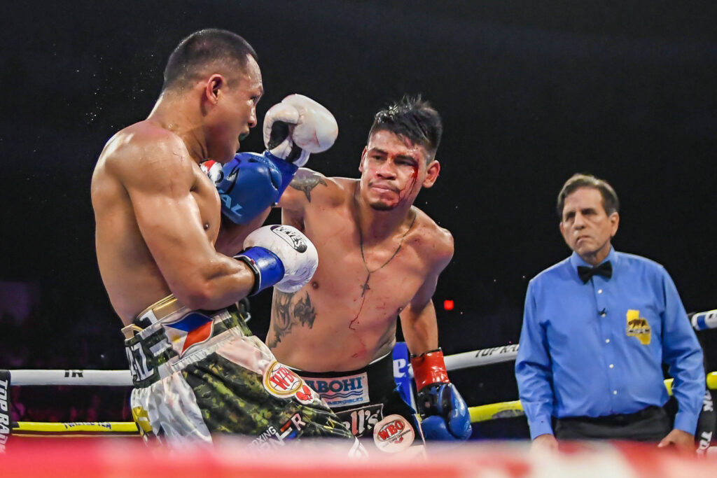 Emanuel Navarrete trifft am 24. Oktober auf O'Shaquie Foster. Der Sieger vereint die Titel von WBO, IBF und WBC.